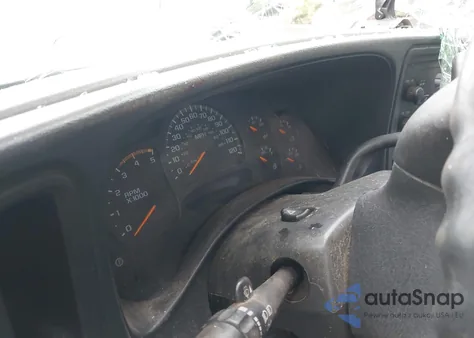 2005 Chevrolet Silverado K2500 Heavy Duty from USA, damaged, VIN 1GCHK23285F869228